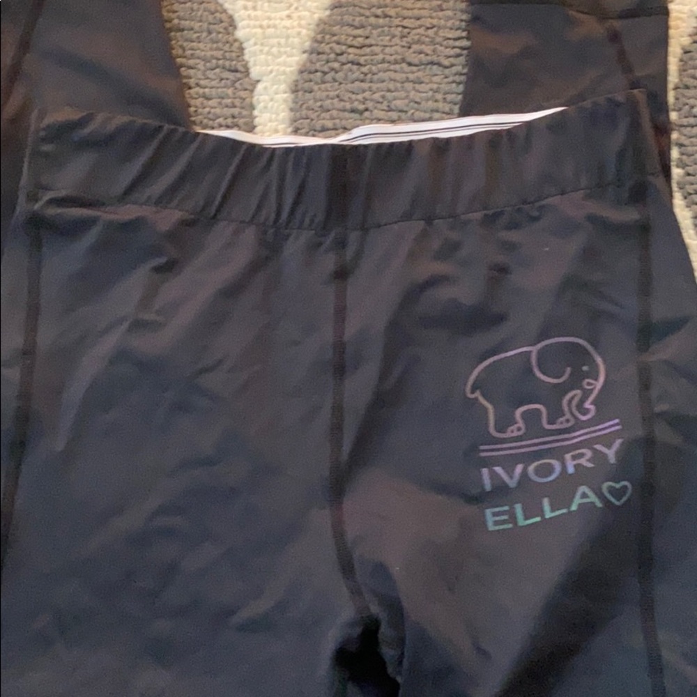 Ivory Ella Capri Leggings